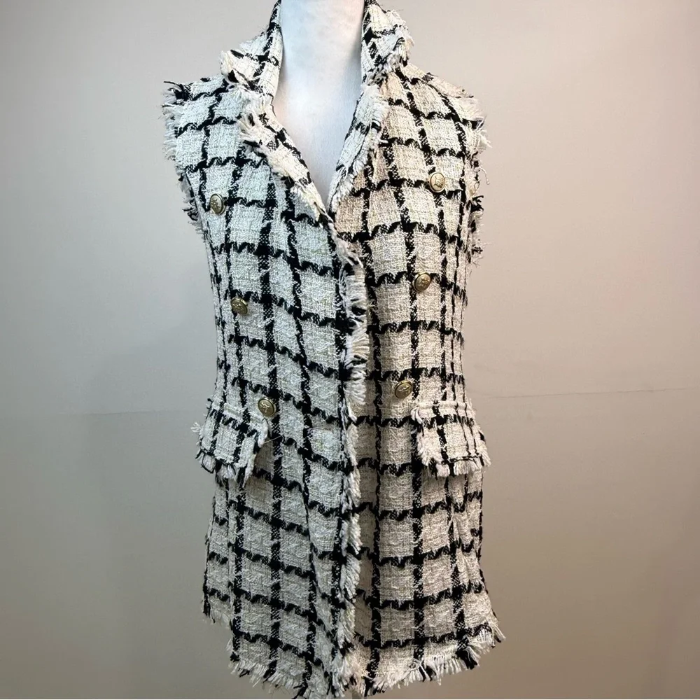 NEW Women’s Black & White Tweed Sleeveless Vest Jacket Gold Buttons Fringe Trim - Picture 16 of 16